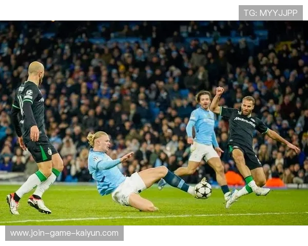 英超曼城前场角球高点制胜,对手防线被突破