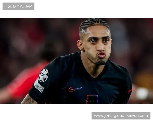 拉菲尼亚门前凌空抽射巴萨胜出 拉菲尼亚门前凌空抽射巴萨胜出